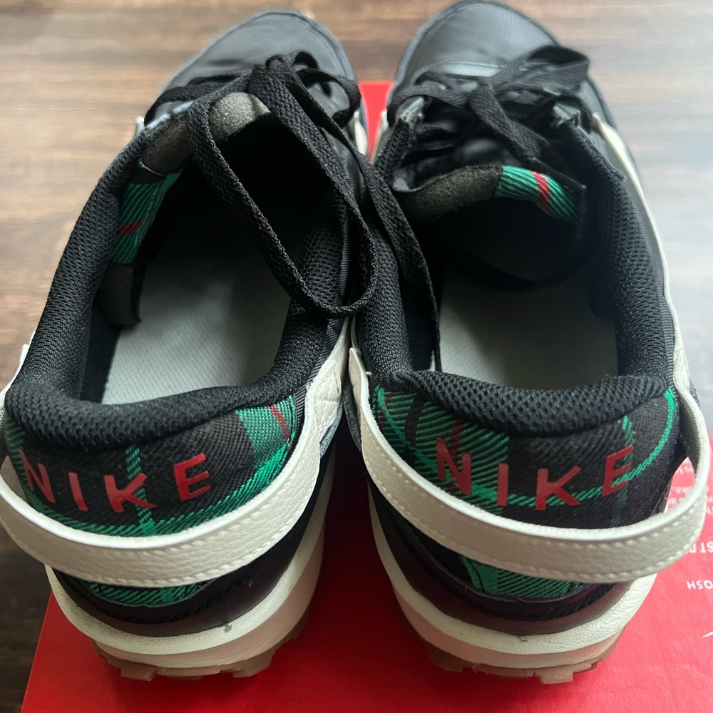 Nike Waffle Debut Premium Tartan Plaid Sneakers Mens 13 Shoes Black DV0813-001 - Picture 2 of 11